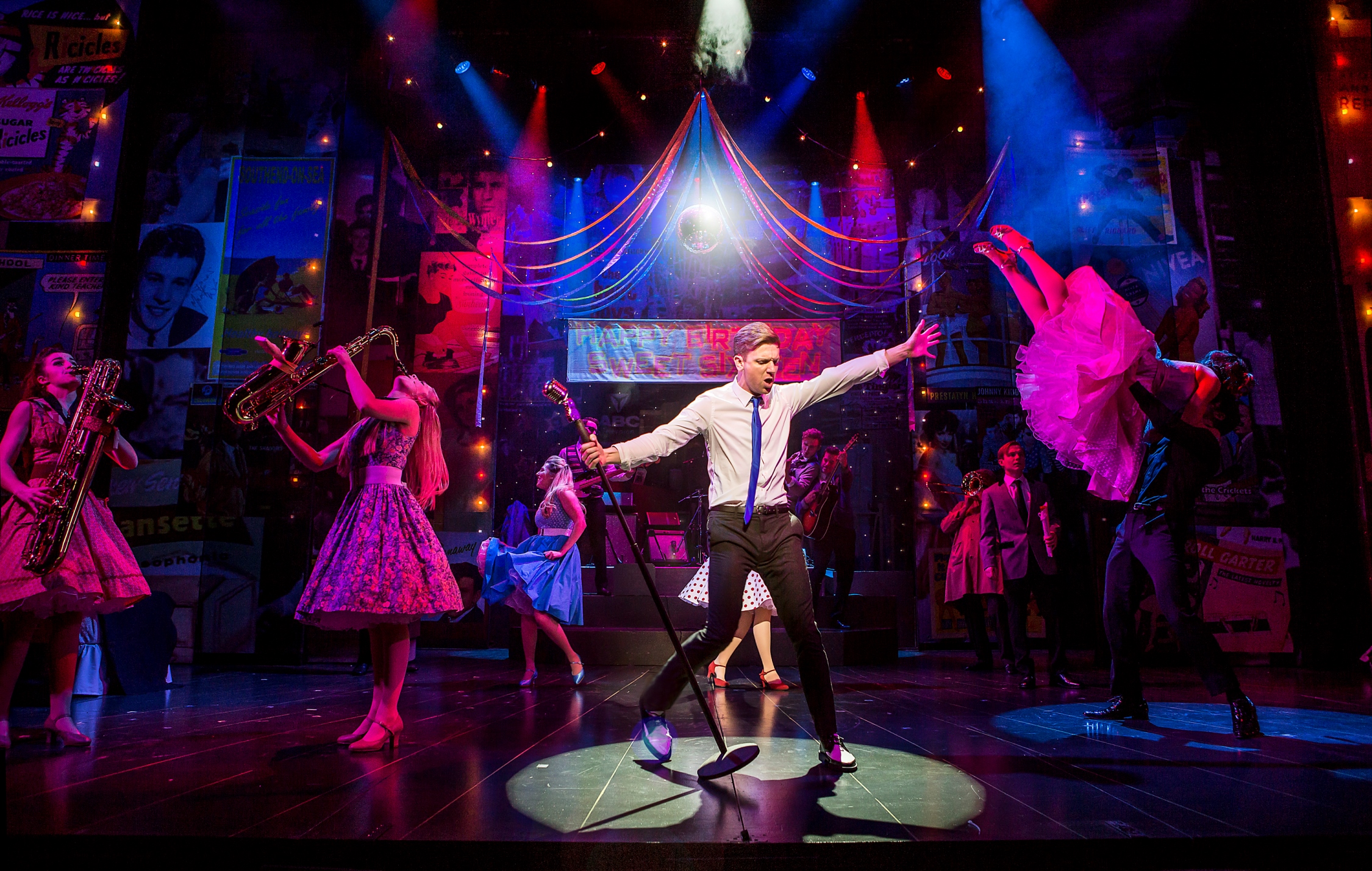 <b>Bill Kenwright ‘Dreamboats and Petticoats’ 2017</b><br>Lead production LX; LD Tim Oliver, Head of Lighting Darran Curtis<br>Photo by Pamela Raith Photography